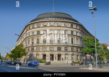 Gestione del Senato per la giustizia e la tutela dei consumatori, Salisburgo street, la bellezza di montagna, Berlino, Germania, Senatsverwaltung für Justiz und Verbrauche Foto Stock