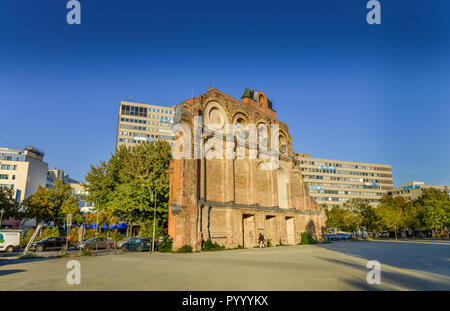 Portico, hitchhiker stazione ferroviaria, attraversare la montagna, Berlino, Germania, Portikus, Anhalter Bahnhof, Kreuzberg, Deutschland Foto Stock