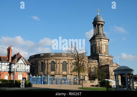 La Chiesa georgiana di St Chad, un prominente punto di riferimento a Shrewsbury, Inghilterra Foto Stock