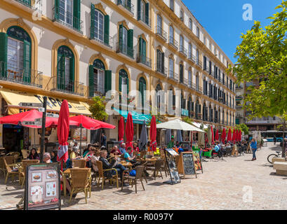 Caffè e ristoranti nella città vecchia, Plaza de la Merced, Malaga, Costa del Sol, Andalusia, Spagna Foto Stock