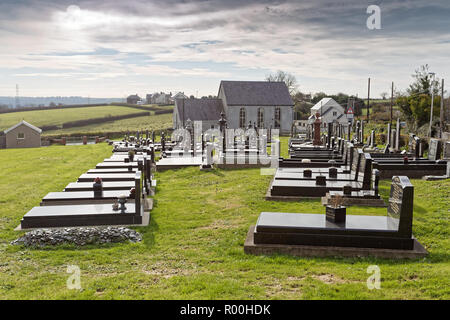 Il cimitero per la cappella in Hermon nel Carmarthenshire, Galles Foto Stock