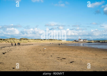 Ampia spiaggia, Traeth Llydan, Rhosneigr, Galles del Nord, Regno Unito Foto Stock