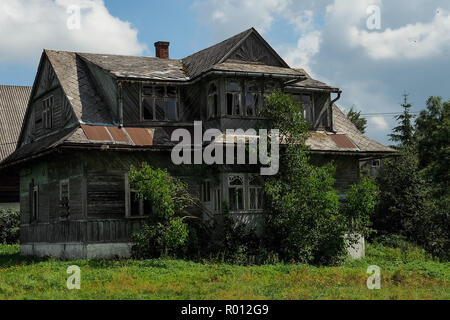 Vecchio, legno casa abbandonata Foto Stock