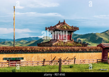 Monastero di Amarbayasgalant uno dei tre maggiori buddista centri monastici in Mongolia nel riportato Valley, Selenge provincia, nel nord della Mongolia Foto Stock