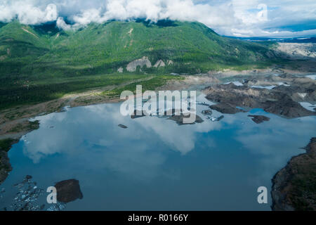 Il ghiacciaio di radice vista aerea in McCarthy in Alaska Wrangell St. Elias National Park Foto Stock