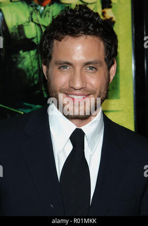 Edgar Ramirez arrivando al DOMINO Premiere al Chinese Theatre di Los Angeles. 11 ottobre 2005.05 RamirezEdgar129 Red Carpet Event, verticale, STATI UNITI D'AMERICA, industria cinematografica, celebrità, fotografia, Bestof, arte cultura e intrattenimento, Topix celebrità moda / Verticale, meglio di, evento nella vita di Hollywood - California, moquette rossa e dietro le quinte, USA, industria cinematografica, celebrità, movie celebrità, personaggi televisivi, musica celebrità, fotografia, Bestof, arte cultura e intrattenimento, Topix, headshot, verticale, una persona, dall'anno , 2005, inchiesta tsuni@Gamma-USA.com Foto Stock