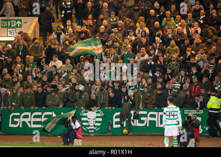 Kilmac Stadium, Dundee, Regno Unito. 31 ott 2018. Ladbrokes Premiership, Dundee versus Celtic; appassionati di musica celtica Credito: Azione Sport Plus/Alamy Live News Foto Stock