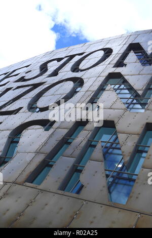 Wales Millennium Centre Cardiff Bay, Cardiff, Galles del Sud, Regno Unito Foto Stock