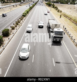 Di tipo "topdown" vista di una autostrada a Cape Town, Sud Africa Foto Stock