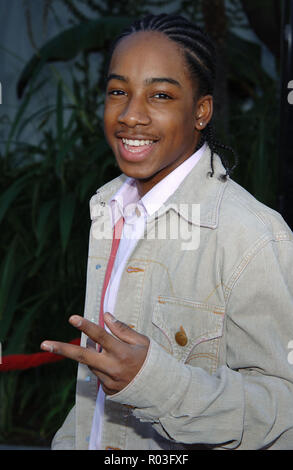 Lil JJ arrivando alla vostra, miniera & la nostra Premiere al Arclight Theatre di Los Angeles. Novembre 20, 2005.LilJJ079 Red Carpet Event, verticale, STATI UNITI D'AMERICA, industria cinematografica, celebrità, fotografia, Bestof, arte cultura e intrattenimento, Topix celebrità moda / Verticale, meglio di, evento nella vita di Hollywood - California, moquette rossa e dietro le quinte, USA, industria cinematografica, celebrità, movie celebrità, personaggi televisivi, musica celebrità, fotografia, Bestof, arte cultura e intrattenimento, Topix, headshot, verticale, una persona, dall'anno , 2005, inchiesta tsuni@Gamma-USA.com Foto Stock