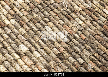 Dettaglio del tetto di terracotta in Sicilia Foto Stock