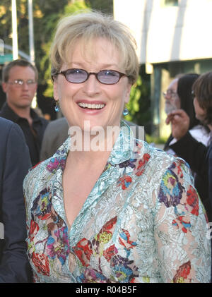 Meryl Streep 22/07/04 IL CANDIDATO MANCHURIAN @ l'Accademia delle Arti e delle scienze cinematografiche, Beverly Hills Foto di Kazumi Nakamoto/HNW / PictureLux (Luglio 22, 2004) Riferimento File # 33689 447HNWPLX Foto Stock