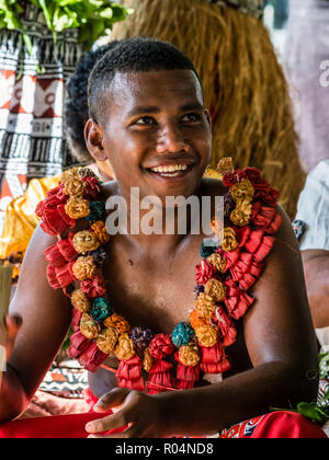 Una cerimonia Kava dalle persone del villaggio di Sabeto, Viti Levu, Repubblica delle Isole Figi, a sud delle Isole del Pacifico e del Pacifico Foto Stock