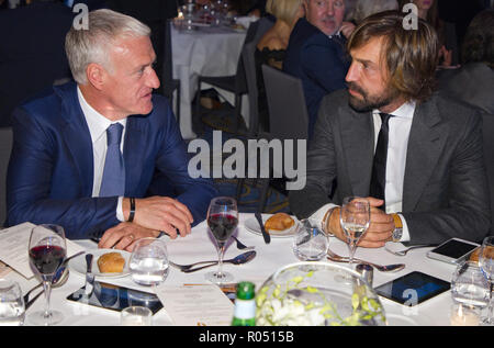 Il Principato di Monaco e Monte Carlo - 30 Ottobre 2018: Goldenfoot, Champions Promenade Award Gala con Didier Deschamps e Andrea Pirlo. Golden Foot, premi, calcio, Fussball, Fussballer, Sport, Sportler, | Utilizzo di tutto il mondo Foto Stock