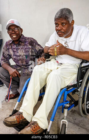 Miami Florida,Little Haiti,Edison Plaza,alloggi pubblici,Martin Luther King Jr. Day of Service,MLK,residenti,residenti,neri africani etn Foto Stock