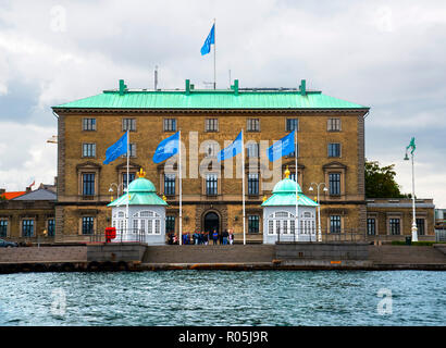 Royal padiglioni e old northern custom house Nordre Tolbod sede della città e società del porto di Porto in Copenhagen DANIMARCA città capitale Foto Stock