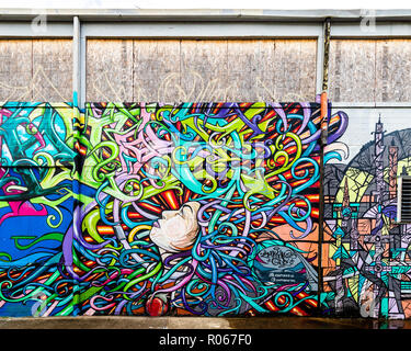 Graffiti da alcuni artisti di talento nel centro cittadino di Houston, TX Foto Stock