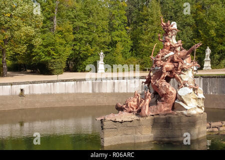 Vista orizzontale della fontana dedicata ad Andromeda in Royal Palace Gardens di la granja de san ildefonso in provincia di Segovia, Spagna Foto Stock