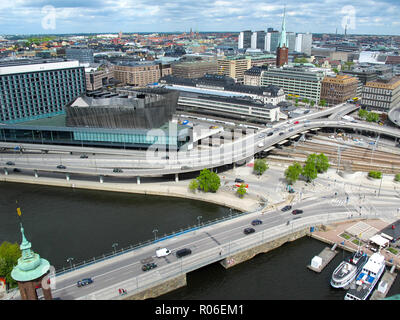 Svezia Stoccolma. Splendida vista dal ponte di osservazione sulla moderna della città. Foto Stock