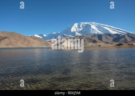 Cob grammo tao pamirs nello Xinjiang Muztagh Ata picco lago kara serbatoio Foto Stock