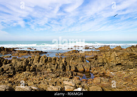 Cape Agulhas Beach view, Sud Africa.il sud la maggior parte della punta del continente africano Foto Stock