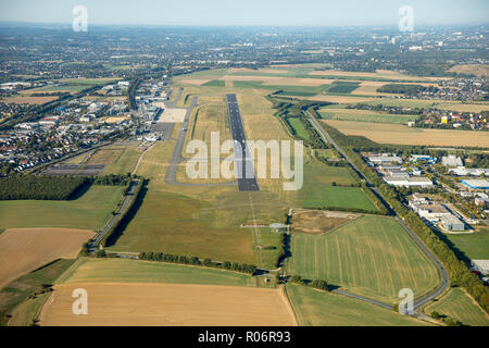 Aeroporto Dortmund, pista 24, la pista 24, problemi di rumore, vie di rullaggio, Wickeder Chaussee, Dortmund, aeroporto regionale, airfield, airport, Ruhrgebiet, Nord Foto Stock