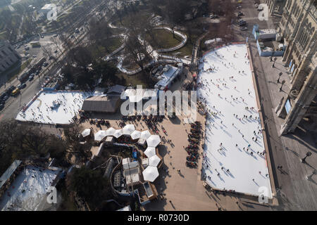 Wien, Rathaus, Eistraum - Vienna, Municipio Eistraum, pista di pattinaggio sul ghiaccio Foto Stock