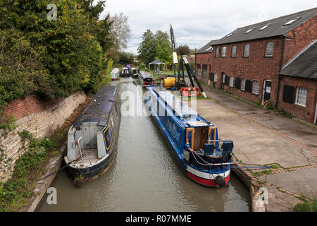 Il Grantham Arm a Hillmorton sulla Oxford Canal Nord, Warwickshire, Inghilterra, Regno Unito (WOP) Foto Stock