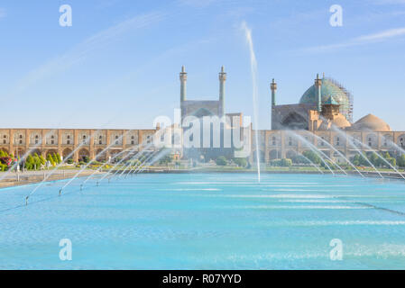 Imam moschea a sud di Naqsh-e JAHAN Piazza, Isfahan Foto Stock