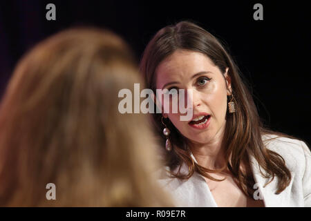 Los Angeles, Ca, Stati Uniti d'America. 2° Nov, 2018. Felicity Jones, a TheWrap del potere delle donne Vertice all'interno dell'Hotel InterContinental a Los Angeles, la California il 2 novembre 2018. Credito: Faye Sadou/media/punzone Alamy Live News Foto Stock