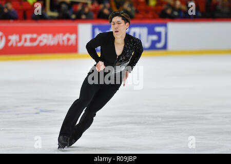 Helsinki, Finlandia. 03 Nov, 2018. Keiji Tanaka (JPN) durante in uomini breve programma del GP ISU di Pattinaggio di Figura Helsinki 2018 a Helsinki sala ghiaccio (Helsingin Jaahalli) Sabato, 03 novembre 2018. HELSINKI . (Solo uso editoriale, è richiesta una licenza per uso commerciale. Nessun uso in scommesse, giochi o un singolo giocatore/club/league pubblicazioni.) Credito: Taka Wu/Alamy Live News Foto Stock