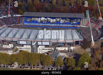 Oggi è l'ultimo gioco nella vecchia Wildparkstadion. La nuova costruzione dello stadio inizia il 05.11.2018. GES / Calcio / foto aeree Ultima Partita a KSC Wildparkstadion, KSC - Wuerzbueger kicker, 03.11.2018 Calcio: 3 lega: veduta aerea di Karlsruhe Stadio / Wildpark Stadium, Karlsruhe, Novembre 03, 2018 | Utilizzo di tutto il mondo Foto Stock