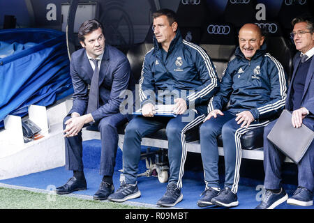 Santiago Bernabeu, Madrid, Spagna. 3 Novembre, 2018. La Liga Calcio, Real Madrid rispetto a Valladolid; Santiago Solari il coach del Real Madrid Credito: Azione Sport Plus/Alamy Live News Foto Stock