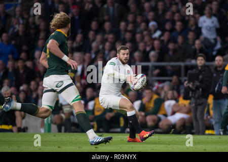 Londra, Regno Unito. 03 Nov, 2018. Twickenham, Regno Unito, Sabato, 3 novembre 2018, RFU Rugby Stadium, Inghilterra, Elliot Daly, attaccare, durante il Quilter, Autunno internazionale, Inghilterra vs Sud Africa, Credito: Pietro SPURRIER/Alamy Live News Foto Stock