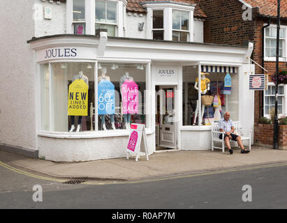 Joules negozio di abbigliamento, High Street, Aldeburgh, Suffolk, Inghilterra, Regno Unito Foto Stock