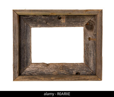 Rustico in legno riciclato picture frame isolato su bianco con percorso di clipping in corrispondenza di tutte le dimensioni. Foto Stock