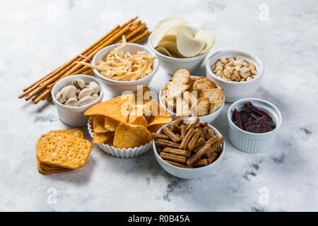 Birra salato snack whit bocce Foto Stock