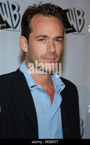 Luke Perry che arrivano al WB - tca Winter Party per la Warner molto, a Los Angeles. 5 gennaio 2005.03-PerryLuke192 Red Carpet Event, verticale, STATI UNITI D'AMERICA, industria cinematografica, celebrità, fotografia, Bestof, arte cultura e intrattenimento, Topix celebrità moda / Verticale, meglio di, evento nella vita di Hollywood - California, moquette rossa e dietro le quinte, USA, industria cinematografica, celebrità, movie celebrità, personaggi televisivi, musica celebrità, fotografia, Bestof, arte cultura e intrattenimento, Topix, headshot, verticale, una persona, dall'anno , 2004, inchiesta tsuni@Gamma-USA.com Foto Stock