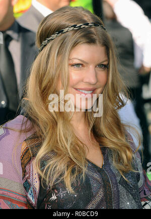 Fergie - Madagascar: Escape 2 Africa Premiere al Westwood Village Theatre di Los Angeles. Fergie 28 Red Carpet Event, verticale, STATI UNITI D'AMERICA, industria cinematografica, celebrità, fotografia, Bestof, arte cultura e intrattenimento, Topix celebrità moda / Verticale, meglio di, evento nella vita di Hollywood - California, moquette rossa e dietro le quinte, USA, industria cinematografica, celebrità, movie celebrità, personaggi televisivi, musica celebrità, fotografia, Bestof, arte cultura e intrattenimento, Topix, headshot, verticale, una persona, dall'anno , 2008, inchiesta tsuni@Gamma-USA.com Foto Stock