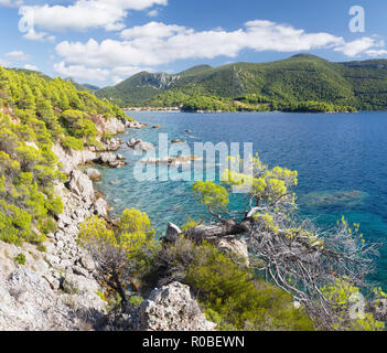 Croazia - La costa della penisola di Peliesac vicino Zuliana Foto Stock