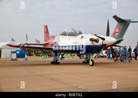 Pilatus PC-21 di uno di un numero di PTE/QinetiQ velivolo in mostra statica al 2018 Royal International Air Tattoo Foto Stock