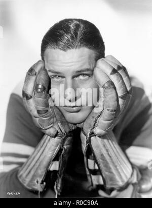 Attore Richard Arlen, pubblicità ritratto in uniforme di Hockey, Paramount Pictures, 1933 Foto Stock