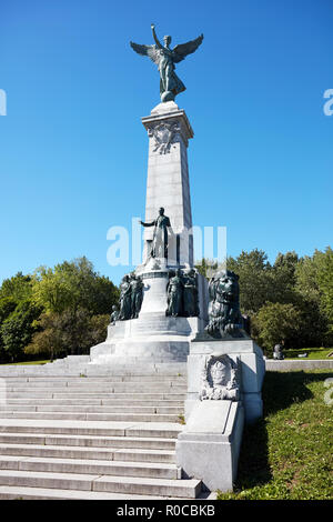 Montreal, Canada - Giugno, 2018: George-Etienne Cartier monumento in Mount Royal Park a Montreal, Quebec, Canada. Foto Stock