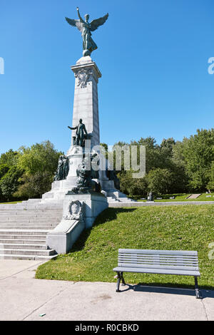 Montreal, Canada - Giugno, 2018: George-Etienne Cartier monumento in Mount Royal Park a Montreal, Quebec, Canada. Foto Stock