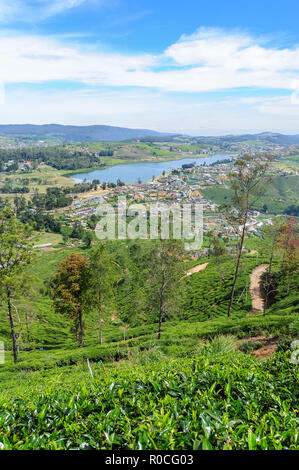 Gli altopiani dello Sri Lanka. Vista del villaggio Nuwara Eliya. Foto Stock