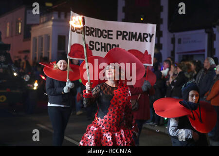 Il falò a Edenbridge società sfilata inizia a Edenbridge, Kent Foto Stock