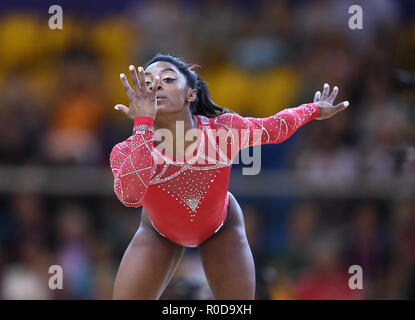 Doha, Katar. 03 Nov, 2018. Simone Biles (USA) a terra. GES/Ginnastica/Gymnastics World Championships di Doha, Geraetfinale, 03.11.2018 - GES/ginnastica artistica/Gymnastics World Championships: 03.11.2018 - | Utilizzo di credito in tutto il mondo: dpa/Alamy Live News Foto Stock