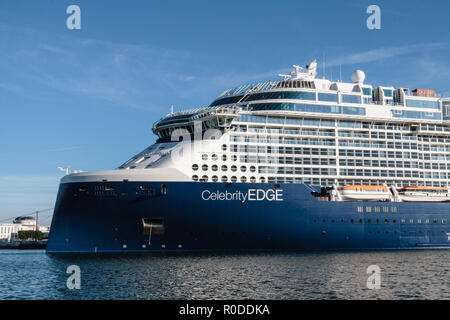 Le paquebot Celebrity Edge, Onu navire gigantesque de 300 mètres de long et 39 m de grande construit par les Chantiers de l'Atlantique​, devrait quitter Foto Stock