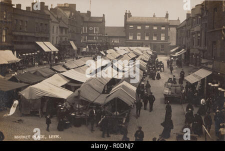 Vintage Cartolina fotografica del luogo di mercato, Leek, Staffordshire, Inghilterra Foto Stock