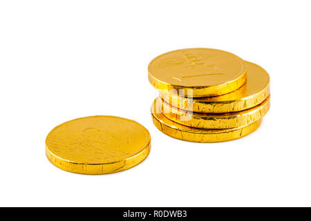 Pila di cioccolato di monete in euro come un concetto per la finanza Foto Stock